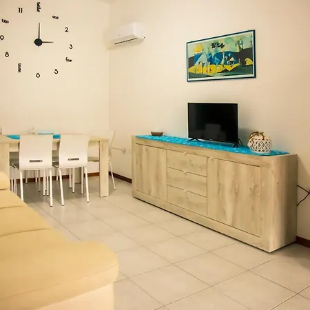 Viale Sardegna Seahouse - Groundfloor Apartamento