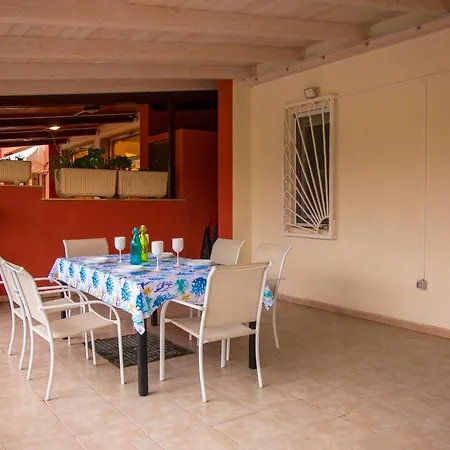 Viale Sardegna Seahouse - Groundfloor דירה